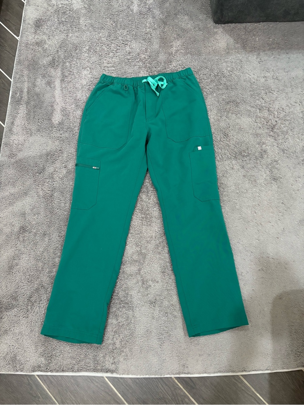 Men’s Medium FIGS Hunter Green Scrub Pants